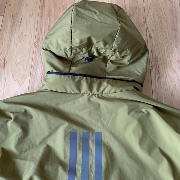 Adidas Myshelter waterproof windbreaker parka/jacket with Stand-Up Collar - Picture 11 of 16